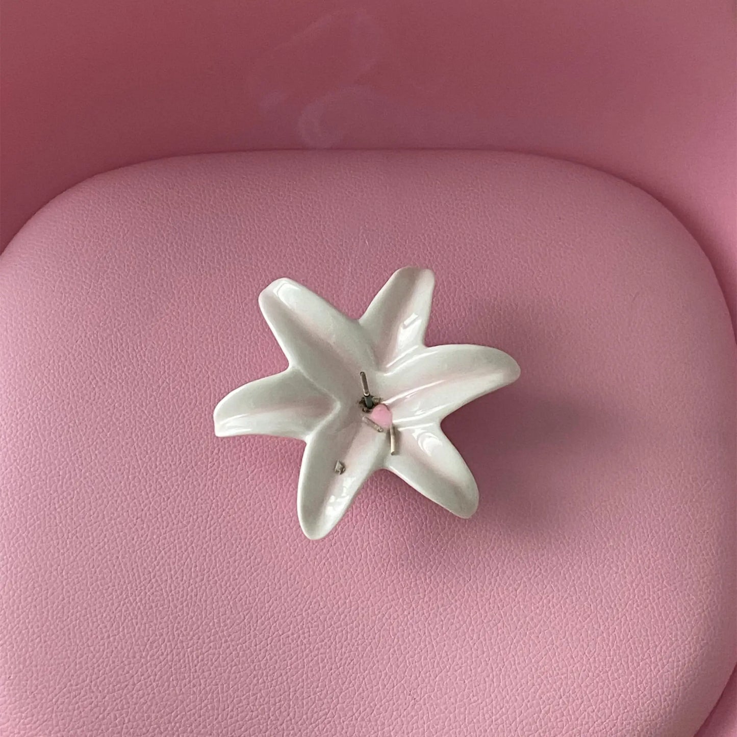 Cute Lily Ceramic Fragrance Insert Seat Line Incense Burner Vertical Incense Insertion Seat  Decoration Aromatherapy Storage