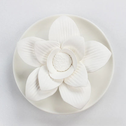 Exquisite Handmade Ceramic Flower Diffuser for Aromatherapy and Decoration