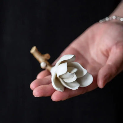 Ceramic Handmade Magnolia Flower Incense Stand Creative Indoor Zen Incense Holder Incense And Tea Ceremony Decoration Gift