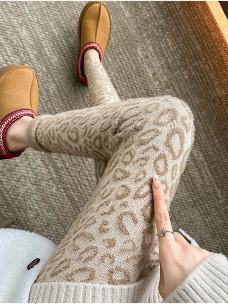 SMTHMA Winter Thick Leopard Print Mink Fleece Leggings For Women's Keeping Warm High Waisted Elastic Slimming Small Leg Pants