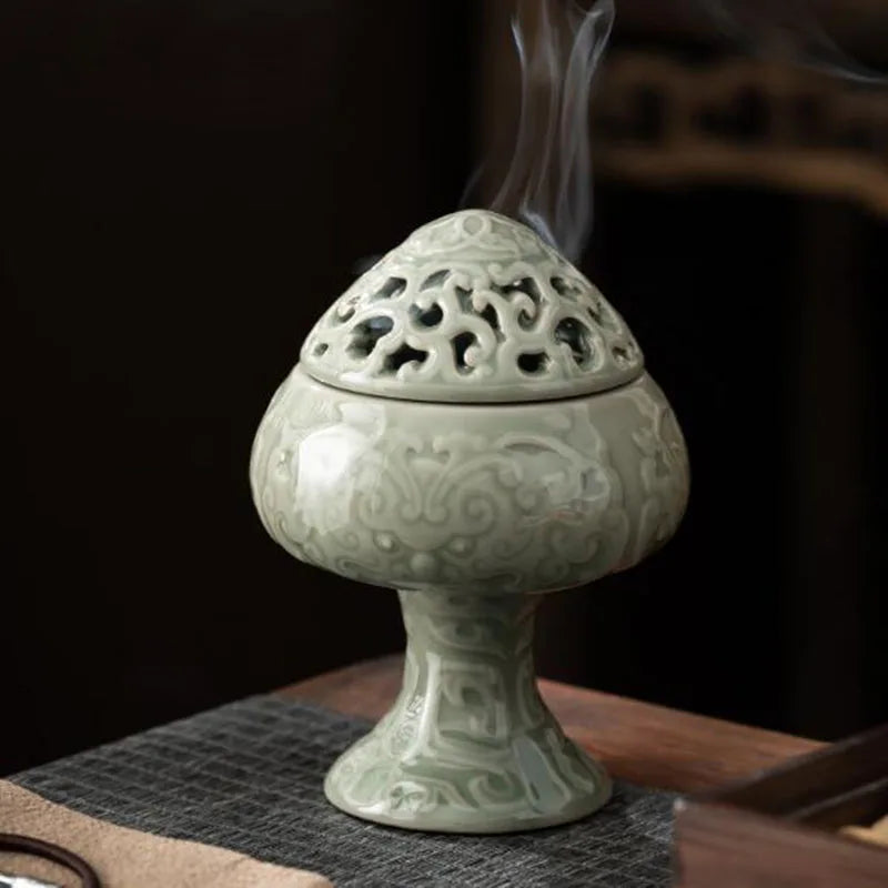 Celadon Hollow Floral Pattern Tripod Aromatherapy Burner Coil Incense Holder Indoor Tea Ceremony Fragrance Censer Home Decor