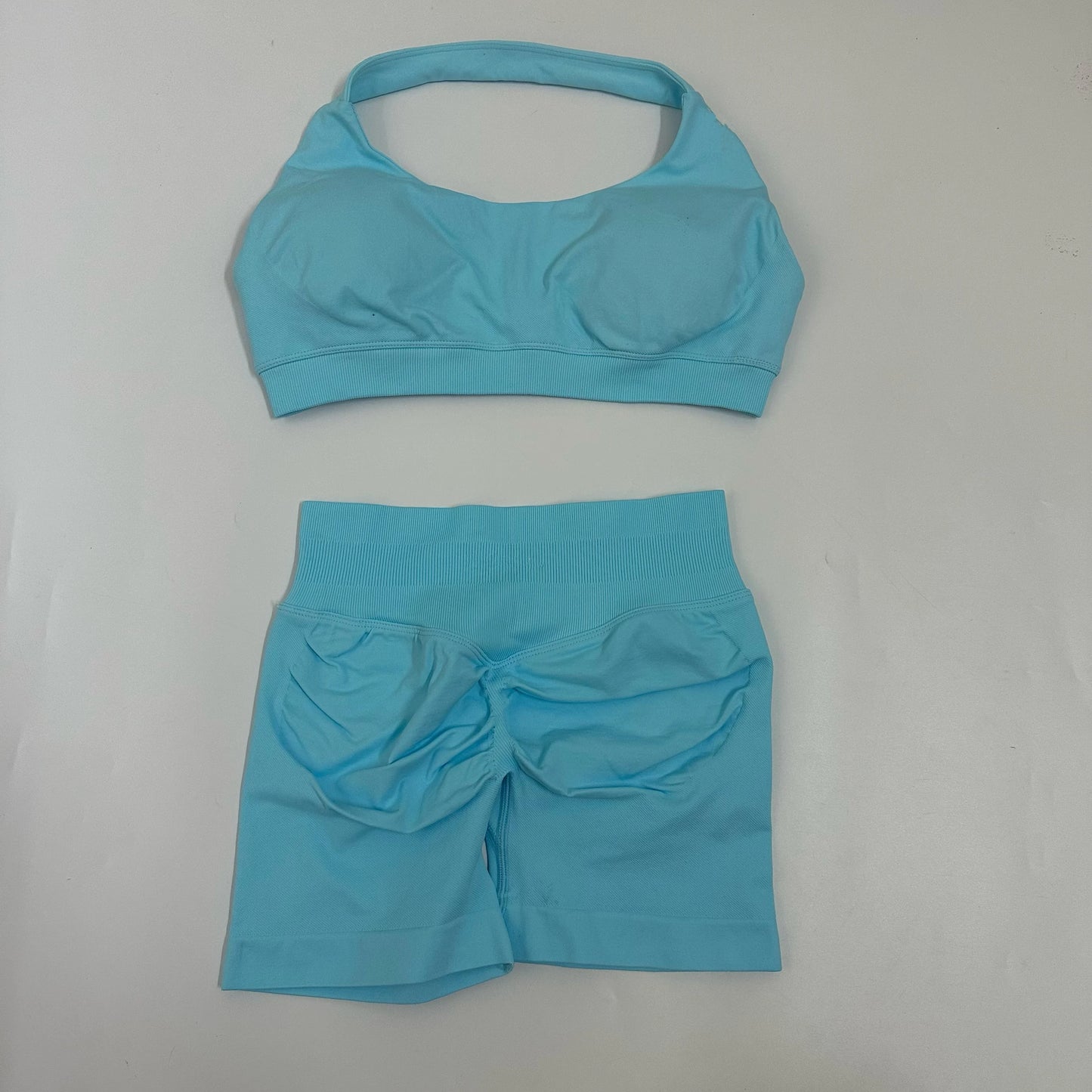 Yoga Shorts Sets Seamless Yoga Set Women 2Pcs Halter Sports Bra Scrunch Butt Gym Shorts Set Workout Clothes Summer Sportswear