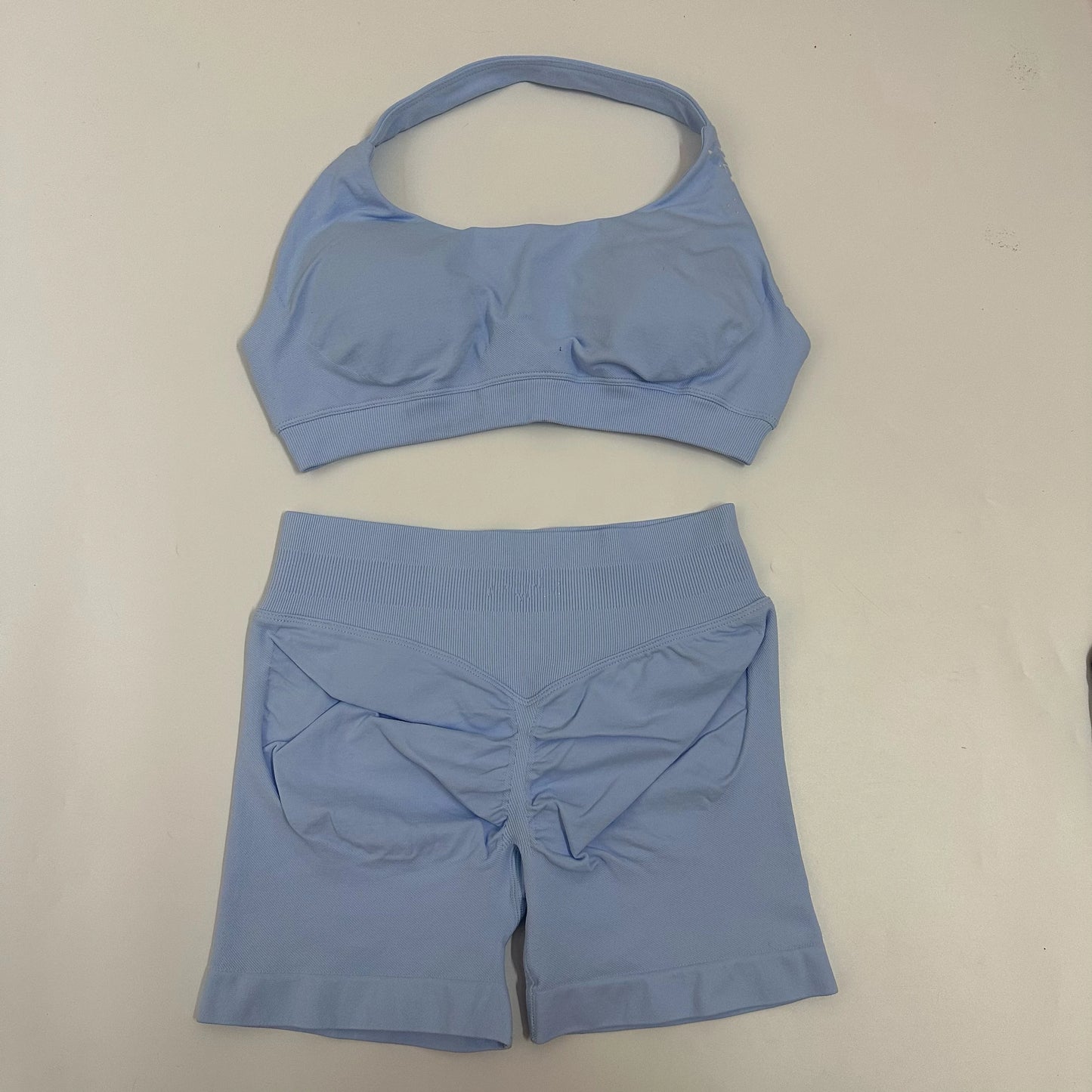Yoga Shorts Sets Seamless Yoga Set Women 2Pcs Halter Sports Bra Scrunch Butt Gym Shorts Set Workout Clothes Summer Sportswear
