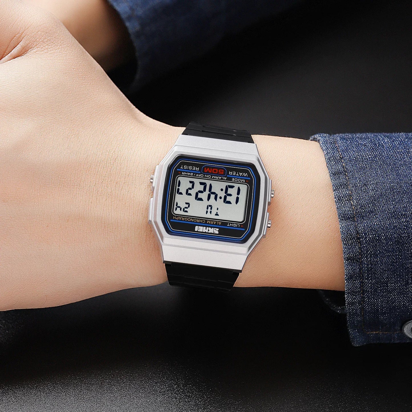 SKMEI Digital Sports Watch for Men Waterproof Chrono LED Display Date Week Mens Wristwatches Military Clock reloj hombre 2042