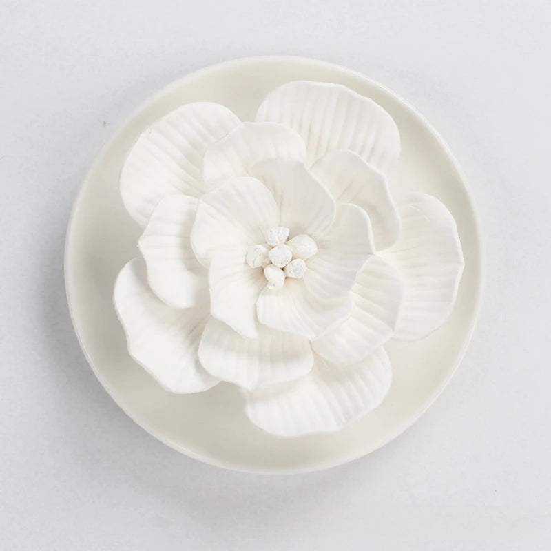 Exquisite Handmade Ceramic Flower Diffuser for Aromatherapy and Decoration
