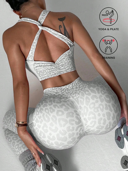 Casual Sexy Outdoor Yoga Tracksuits Women Leopard Print Corset Top+Pants 2-piece Set Female GYM Fitness Trousers Suit Sportwear