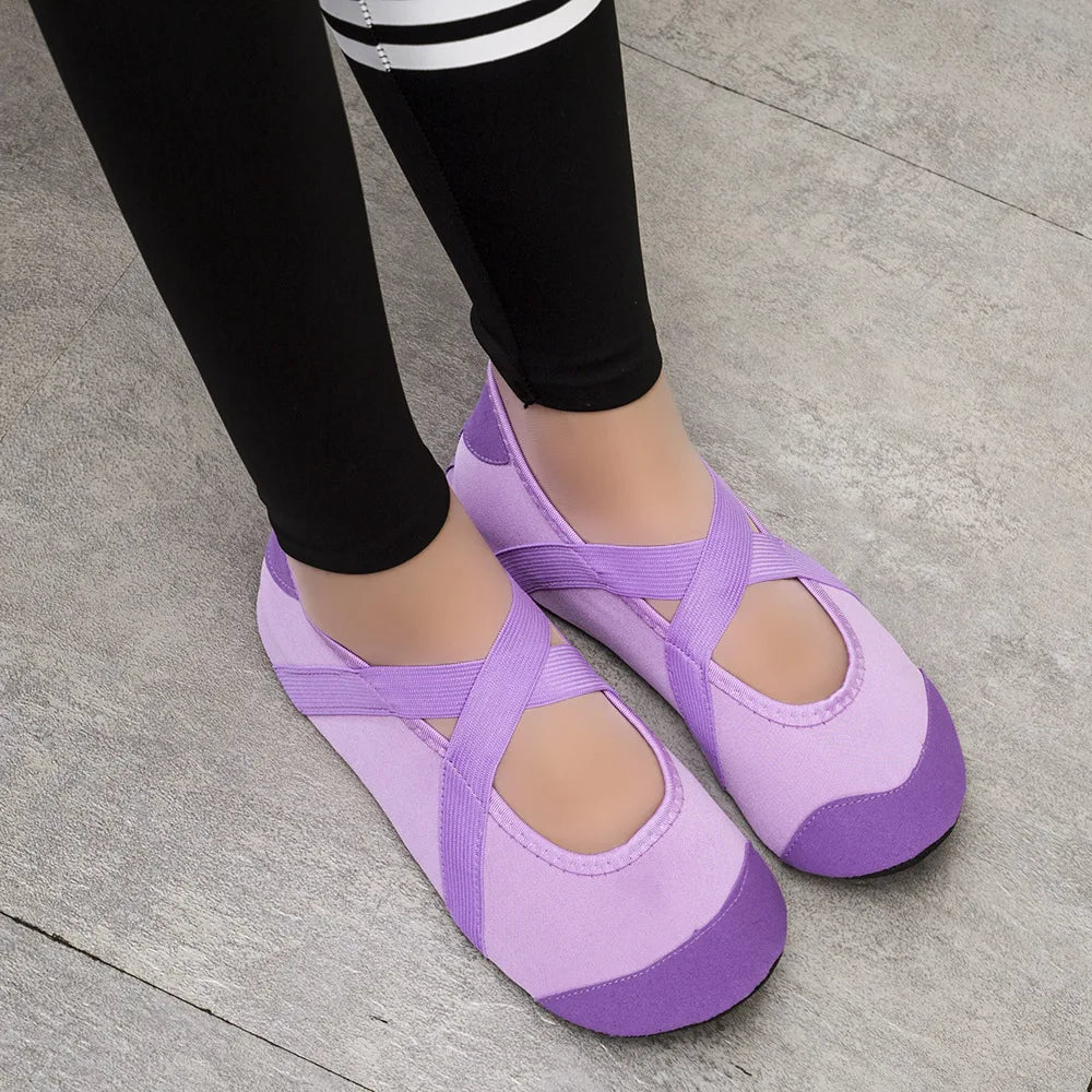 Women's Yoga Pilates Training Shoes Indoor Anti-Slip Home Beach Soft Bottom Jump Rope Sports Shoes Ballet Slippers