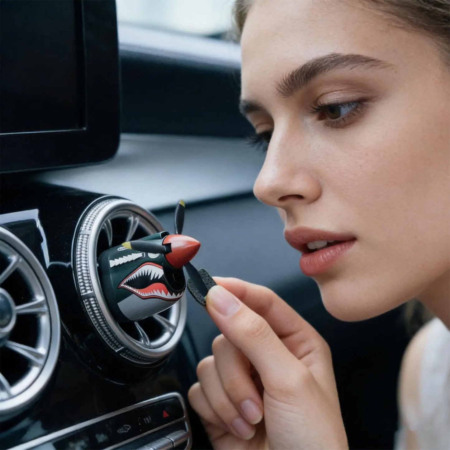 Car Fragrance Diffuser Fighter Plane Shark Nose Aromatherapy Car Scent Diffuser Homage to Mechanical Classics Unique Stylish Dif