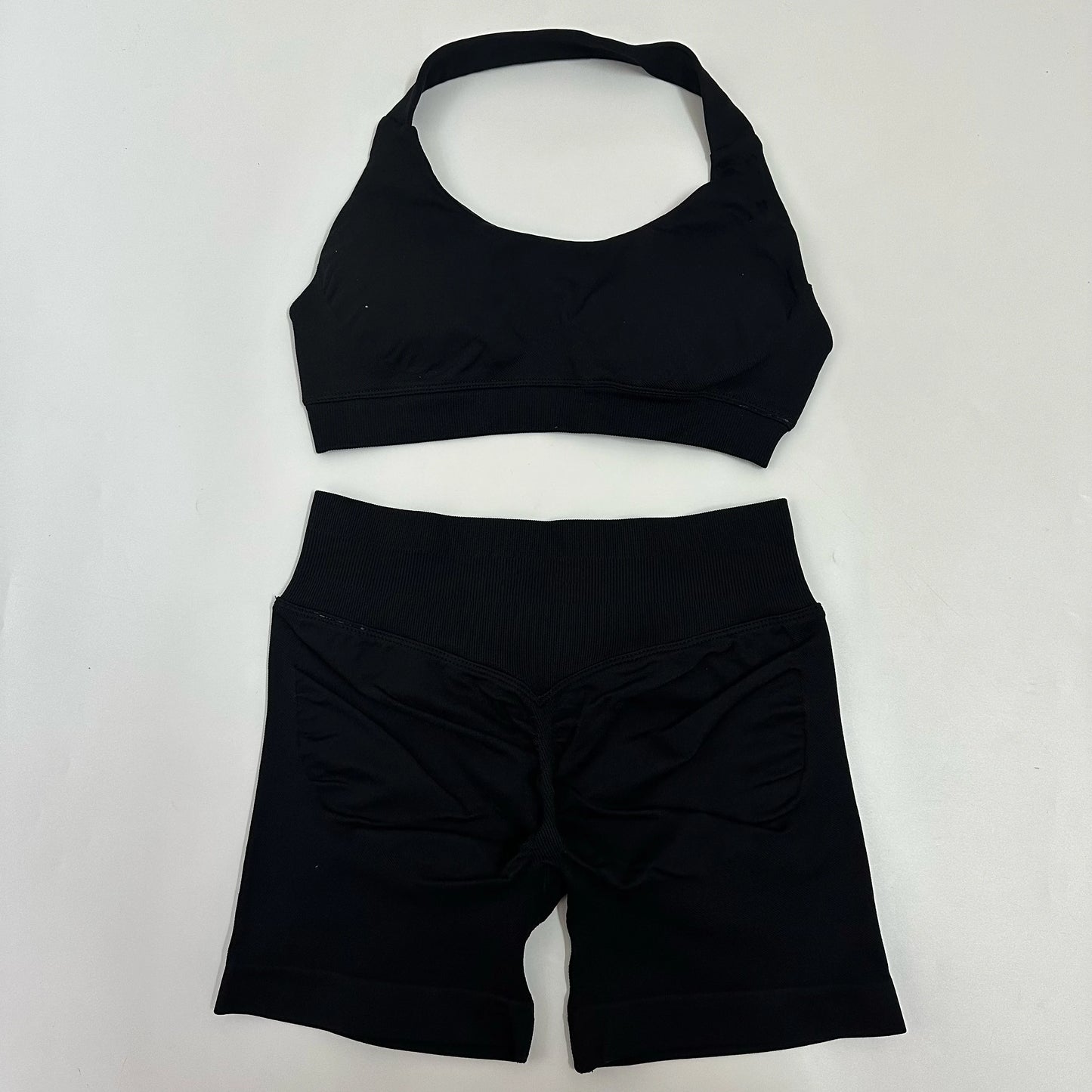 Yoga Shorts Sets Seamless Yoga Set Women 2Pcs Halter Sports Bra Scrunch Butt Gym Shorts Set Workout Clothes Summer Sportswear
