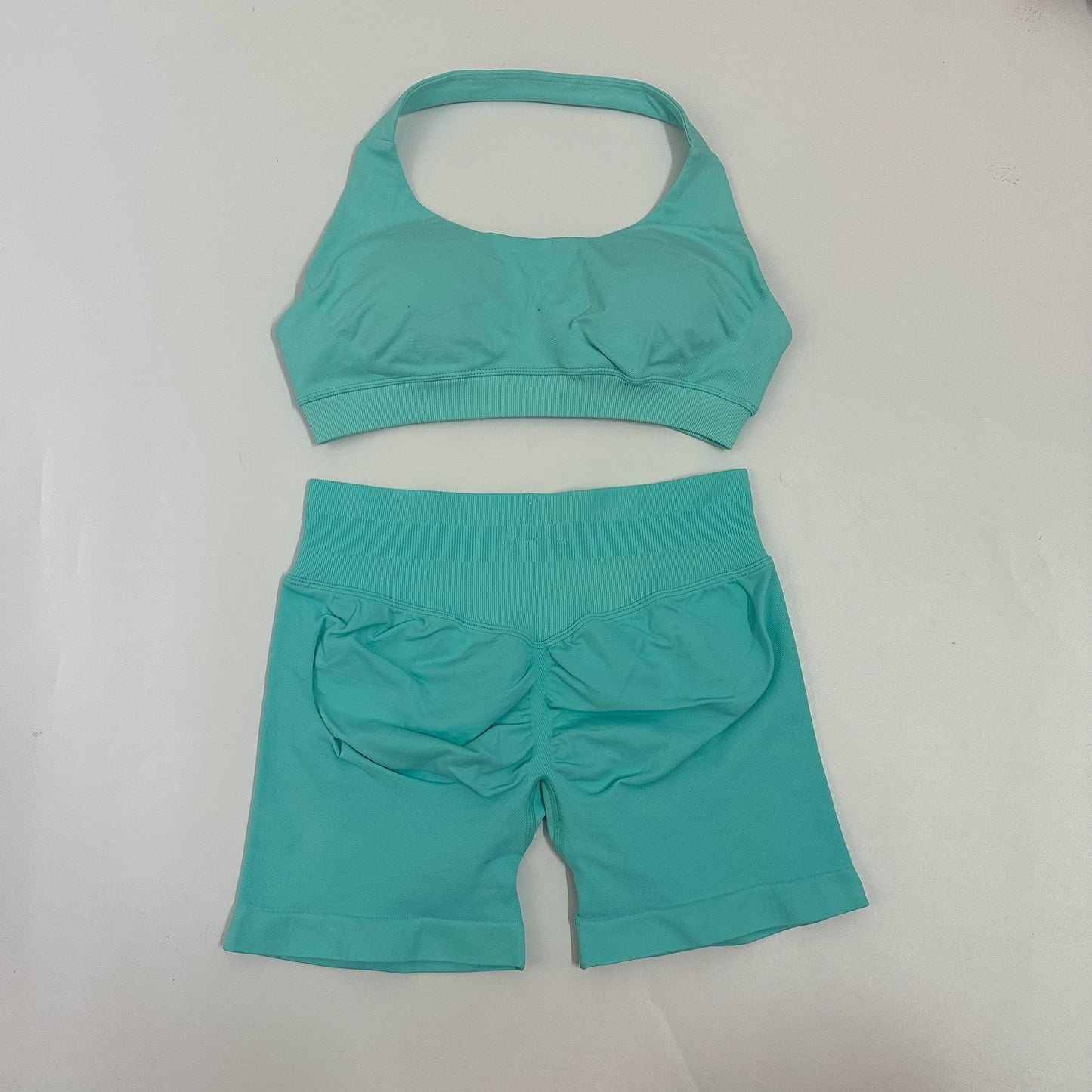 Yoga Shorts Sets Seamless Yoga Set Women 2Pcs Halter Sports Bra Scrunch Butt Gym Shorts Set Workout Clothes Summer Sportswear