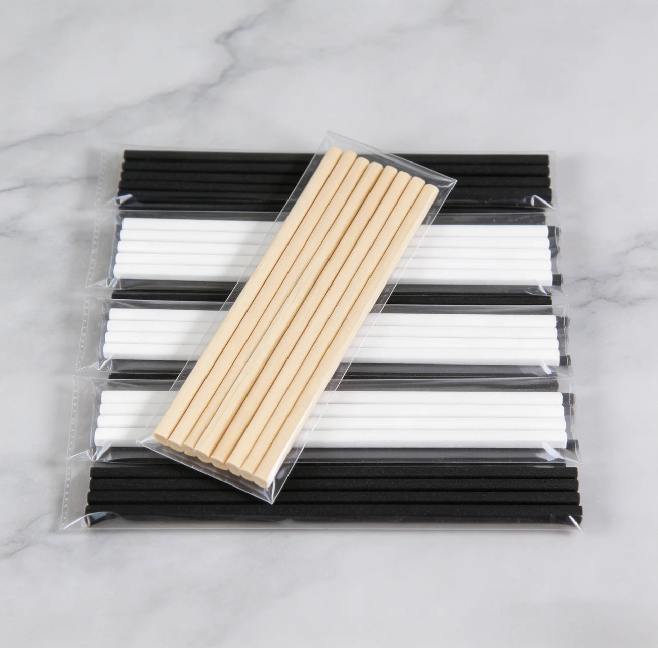 100pcs Black White Diffuser Sticks 3mm 30cm Long  Aromatherapy Diffuser Sticks for Essential Oils Absorption And Dispersion