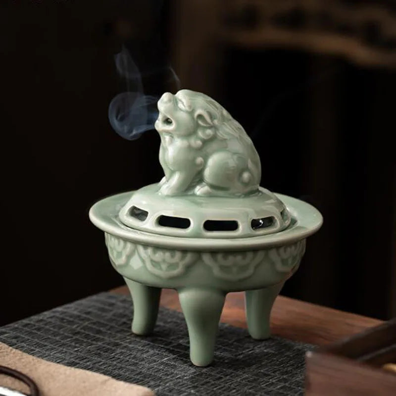 Celadon Hollow Floral Pattern Tripod Aromatherapy Burner Coil Incense Holder Indoor Tea Ceremony Fragrance Censer Home Decor