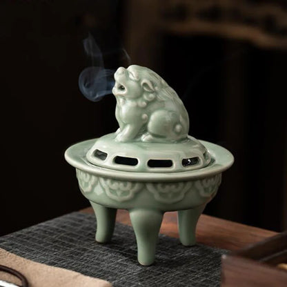 Celadon Hollow Floral Pattern Tripod Aromatherapy Burner Coil Incense Holder Indoor Tea Ceremony Fragrance Censer Home Decor