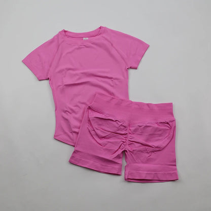 Seamless Yoga Set Fitted Workout Clothes Woman Gym Wear Short Sleeve Top Shirt Scrunch Booty Gym Shorts 2 Piece Sports Suits