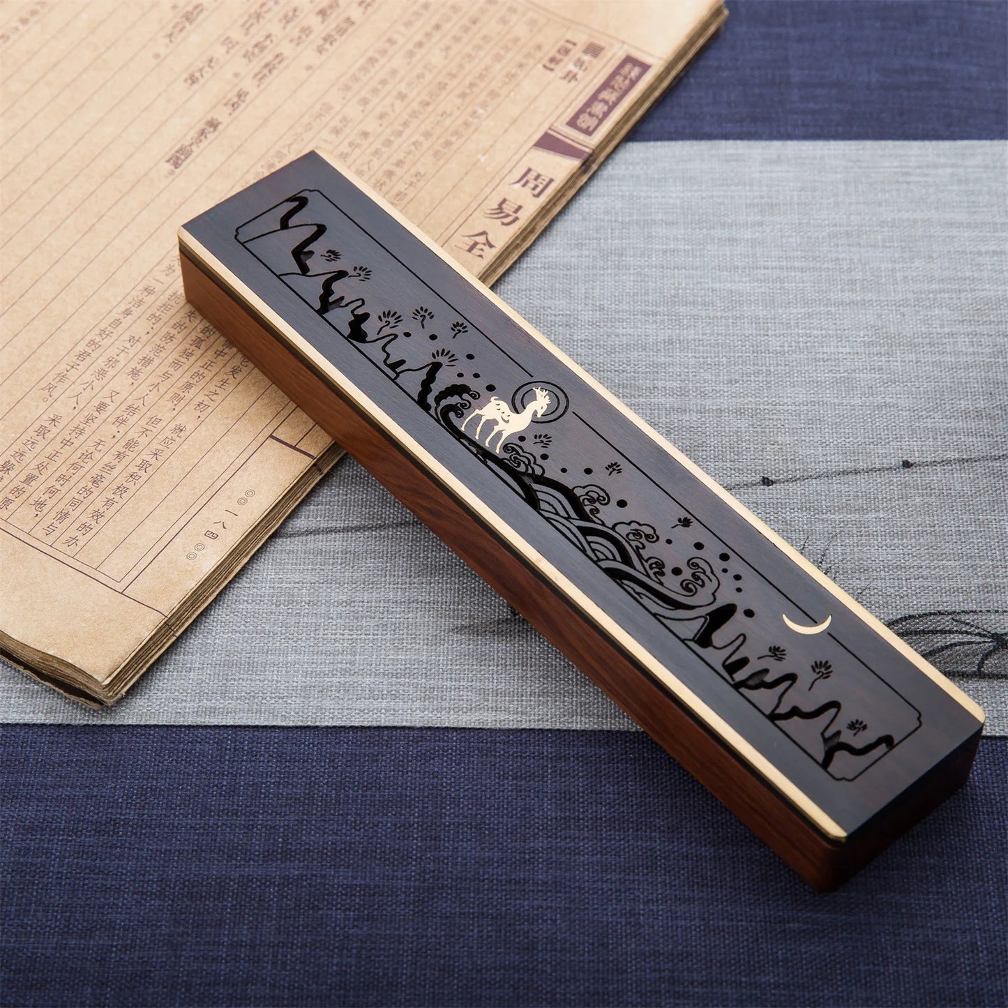 Wooden bed incense burner, cultural and creative Chinese style Zen ornaments, household incense sticks, solid wood creative