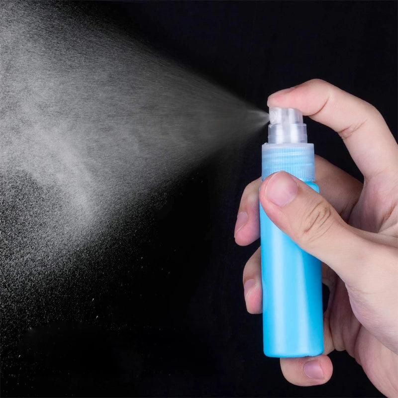 30PCS 10-50ML Colored Plastic Perfume Spray Bottle Fine Sprayer Refillable Travel Container Home Plants Aromatherapy Beauty Care