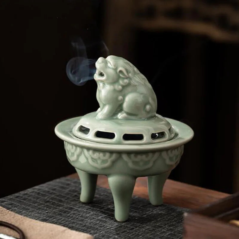 Celadon Hollow Floral Pattern Tripod Aromatherapy Burner Coil Incense Holder Indoor Tea Ceremony Fragrance Censer Home Decor