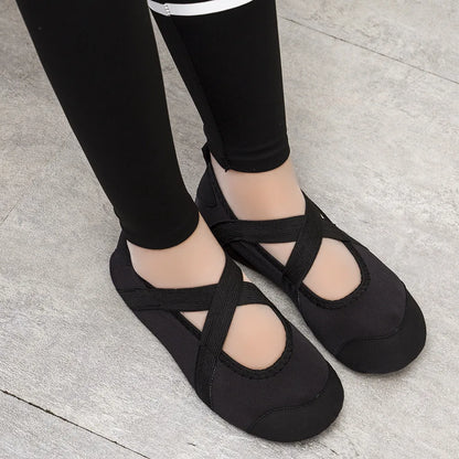 Women's Yoga Pilates Training Shoes Indoor Anti-Slip Home Beach Soft Bottom Jump Rope Sports Shoes Ballet Slippers