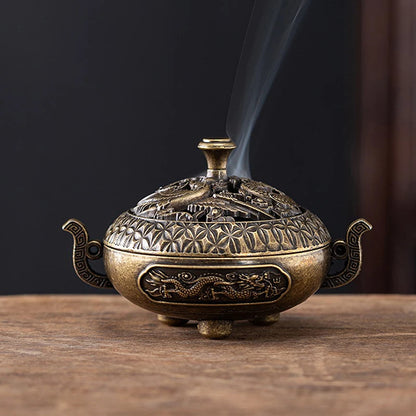Antique Incense Burner Buddhist Hollow Incenses Holder With Cover Chinese Ancient Mini Censer Ornaments Home Office Decoration