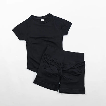 Seamless Yoga Set Fitted Workout Clothes Woman Gym Wear Short Sleeve Top Shirt Scrunch Booty Gym Shorts 2 Piece Sports Suits