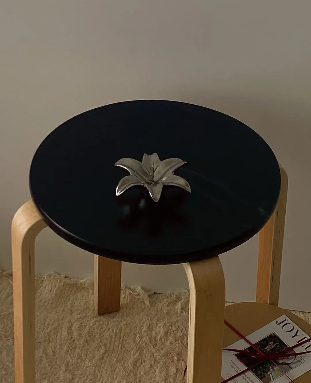 Cute Lily Ceramic Fragrance Insert Seat Line Incense Burner Vertical Incense Insertion Seat  Decoration Aromatherapy Storage