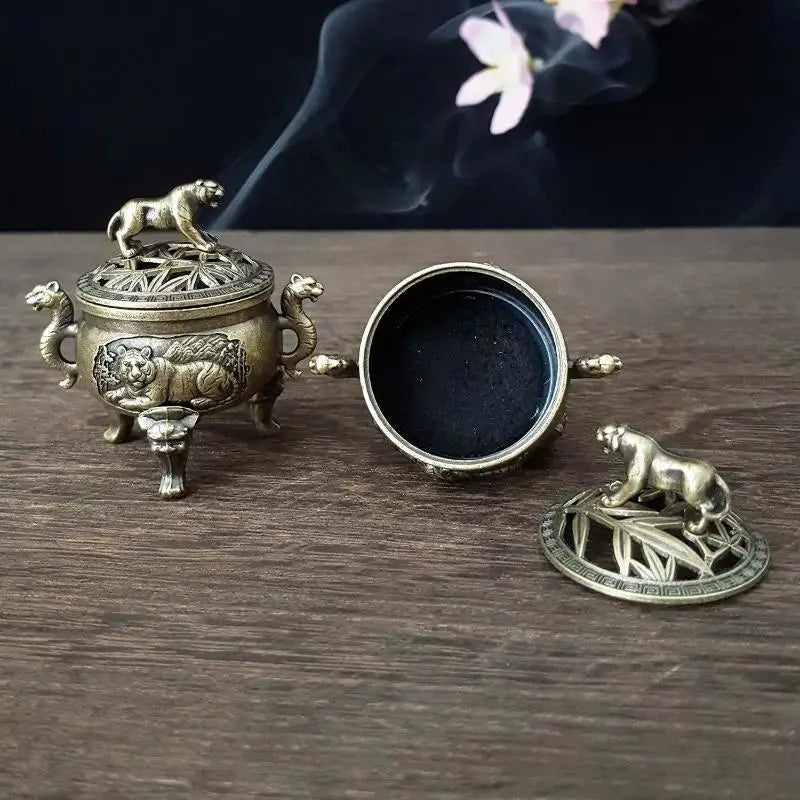 Tiger Incense Burner Metal Small Incense With Handle Yoga Burner Ornaments Meditation Home Decoration Ancient Style