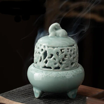 Celadon Hollow Floral Pattern Tripod Aromatherapy Burner Coil Incense Holder Indoor Tea Ceremony Fragrance Censer Home Decor
