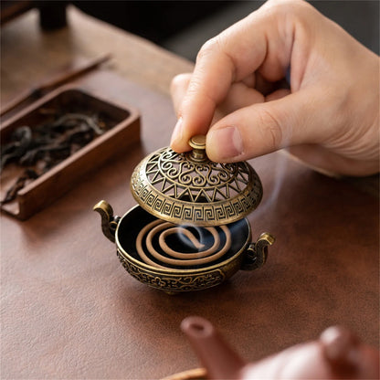 Small Incense Burner, Vintage Alloy Incense Burner with Hollowed Out Patterns, Household Room Aroma Diffuser, Mini Censer